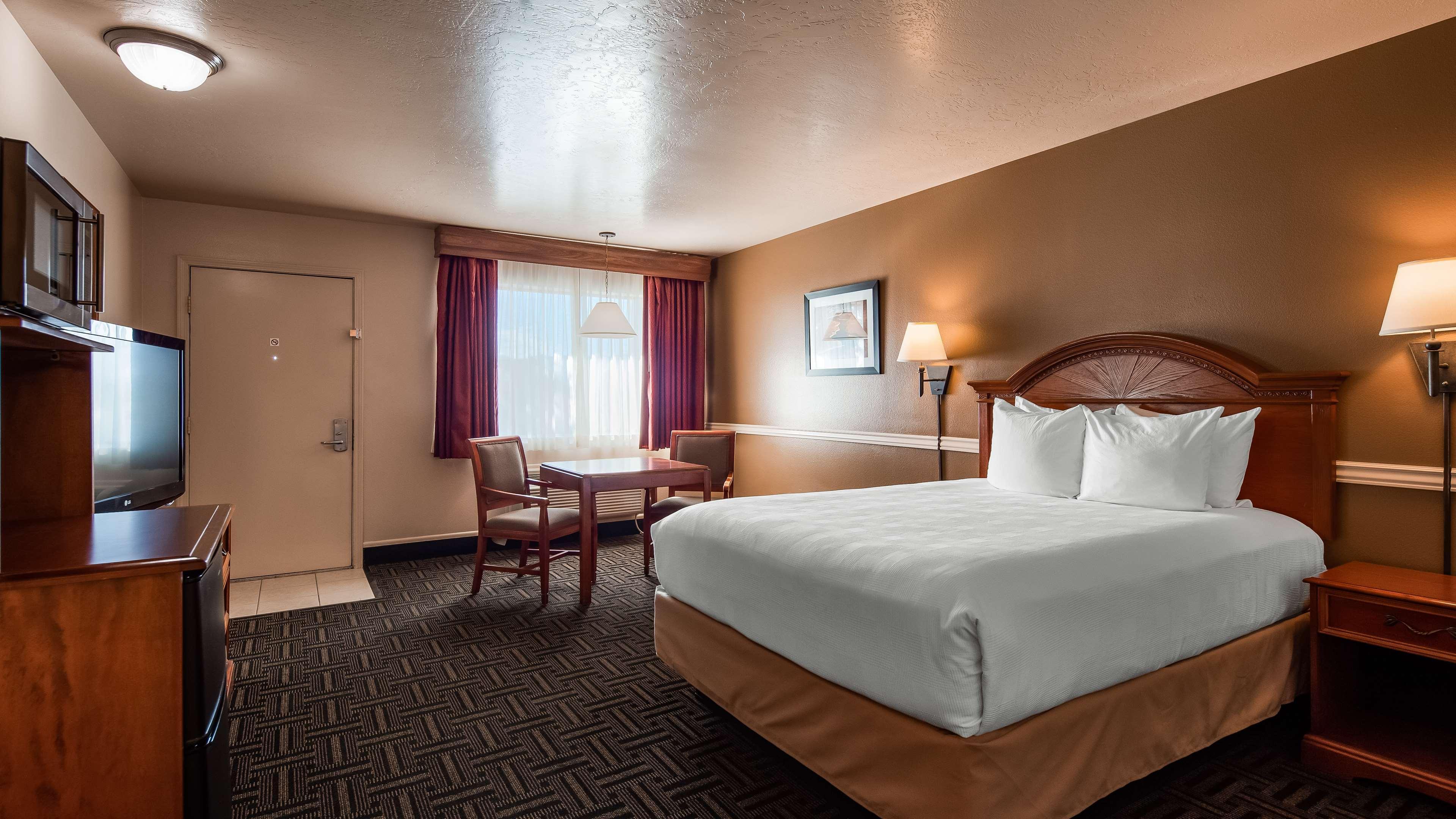 Best Western Paradise Inn Бийвър Екстериор снимка