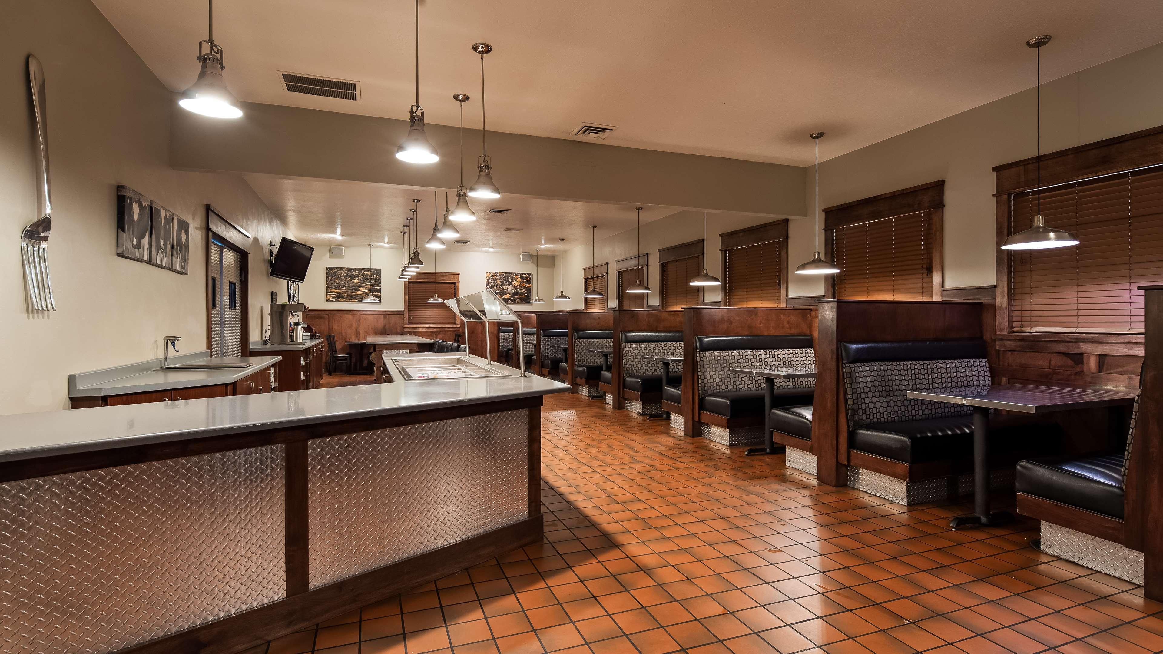 Best Western Paradise Inn Бийвър Екстериор снимка