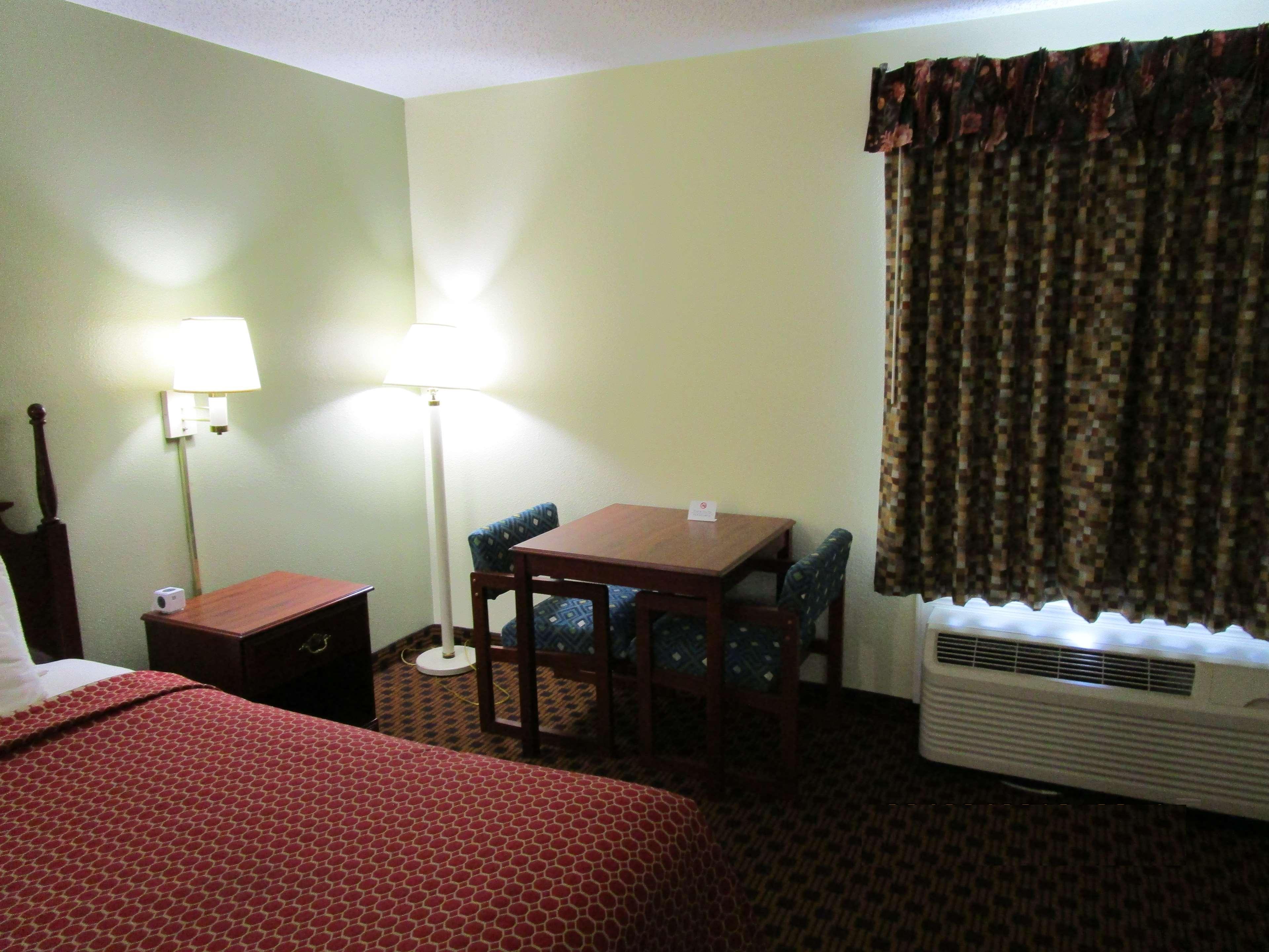 Best Western Paradise Inn Бийвър Екстериор снимка
