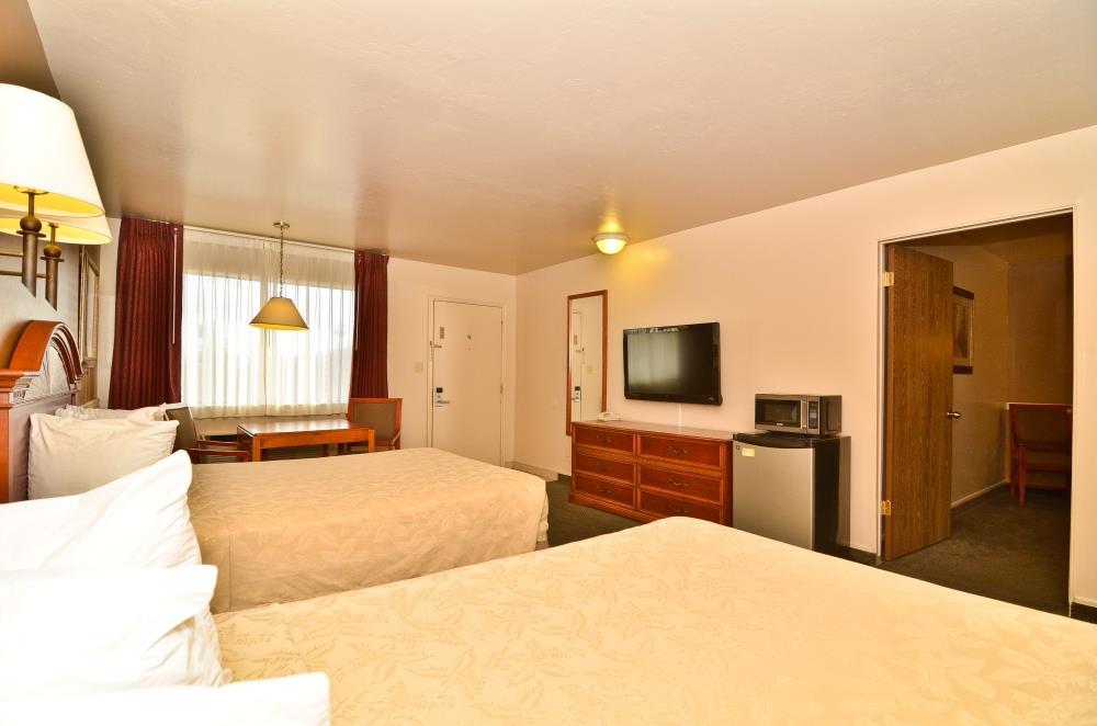 Best Western Paradise Inn Бийвър Стая снимка